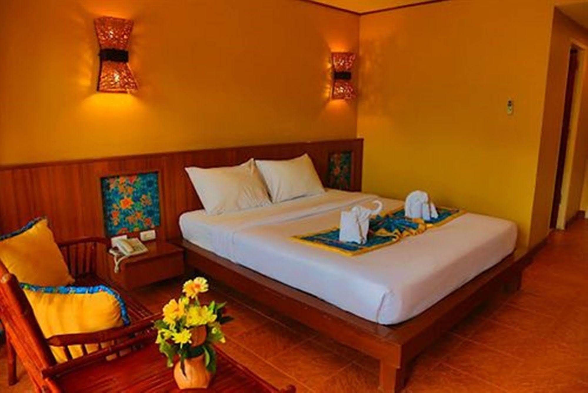 Loma Resort & Spa Pattaya Exterior photo